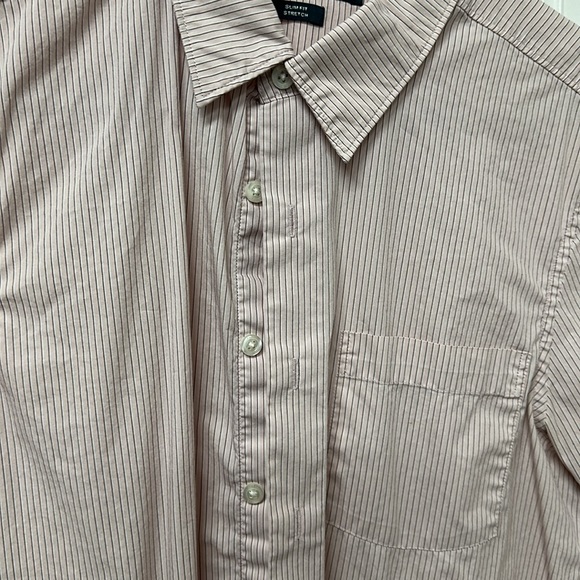 Perry Ellis Short Sleeve Button Up Shirt w/Pocket Pink - Picture 2 of 6